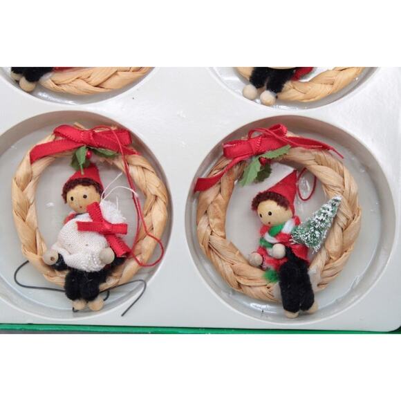 Vintage Elves in Raffia Wreaths Christmas Ornaments Set of 6 in Original Box - Picture 4 of 10